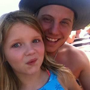 Meet your Posher, Cole